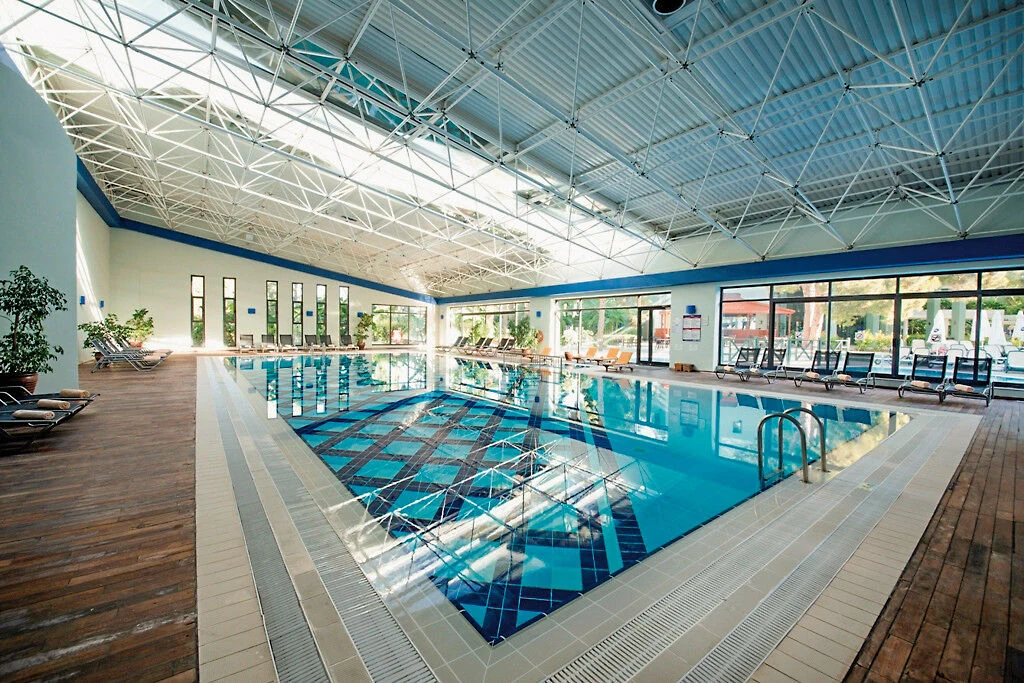 Limak Atlantis Deluxe Resort & Hotel 3 limak atlantis belek 03 hallenbad
